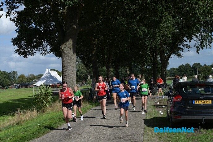 PLINQ Loopfestijn zorgt voor sportieve drukte in Dalfsen - Foto: Johan Bokma