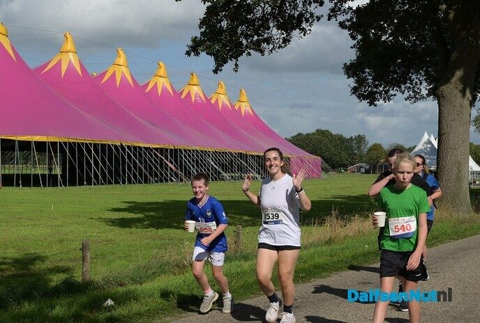 PLINQ Loopfestijn zorgt voor sportieve drukte in Dalfsen - Foto: Johan Bokma
