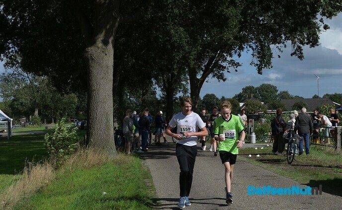 PLINQ Loopfestijn zorgt voor sportieve drukte in Dalfsen - Foto: Johan Bokma