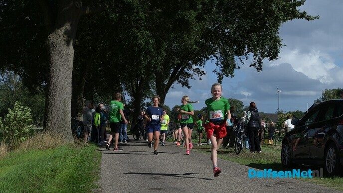 PLINQ Loopfestijn zorgt voor sportieve drukte in Dalfsen - Foto: Johan Bokma