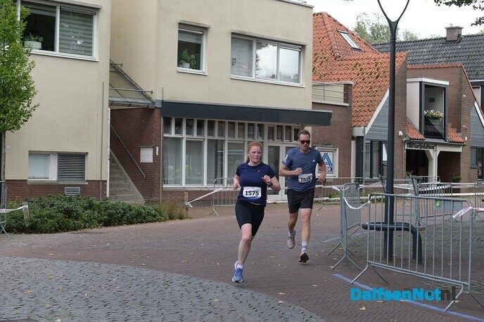 PLINQ Loopfestijn zorgt voor sportieve drukte in Dalfsen - Foto: Johan Bokma