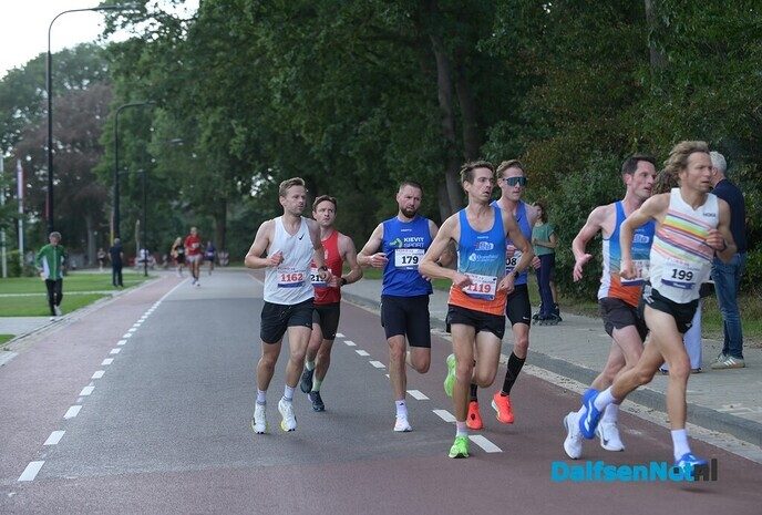 PLINQ Loopfestijn zorgt voor sportieve drukte in Dalfsen - Foto: Johan Bokma