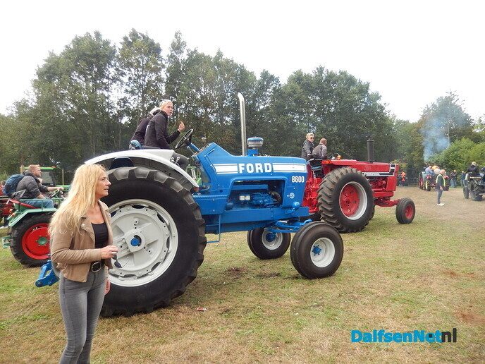Een Schatting: Bijna honderd trekkers bij Grasspartytocht - Foto: Willy
