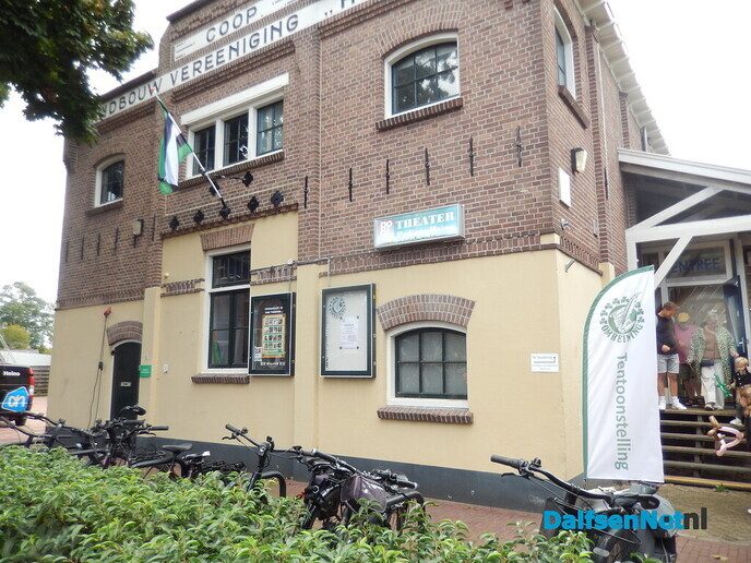 Uitmarkt brengt cultuur en gezelligheid naar het centrum van Heino - Foto: Willy