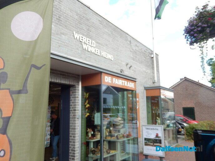 Uitmarkt brengt cultuur en gezelligheid naar het centrum van Heino - Foto: Willy