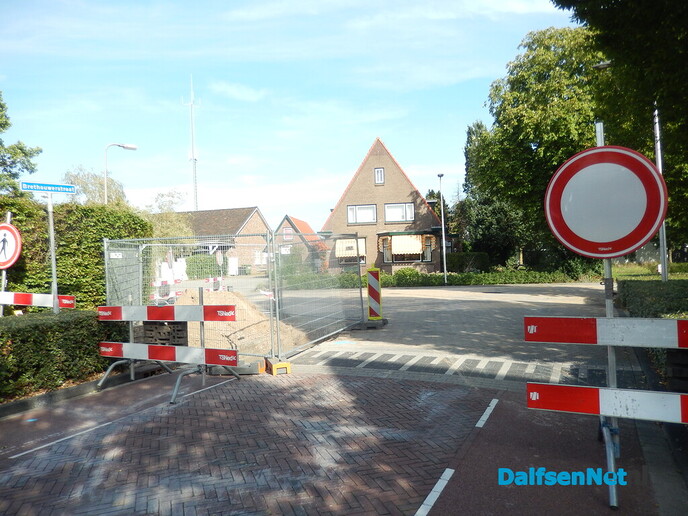Pijpen, kabels en vooral veel geduld in Dalfsen - Foto: Willy