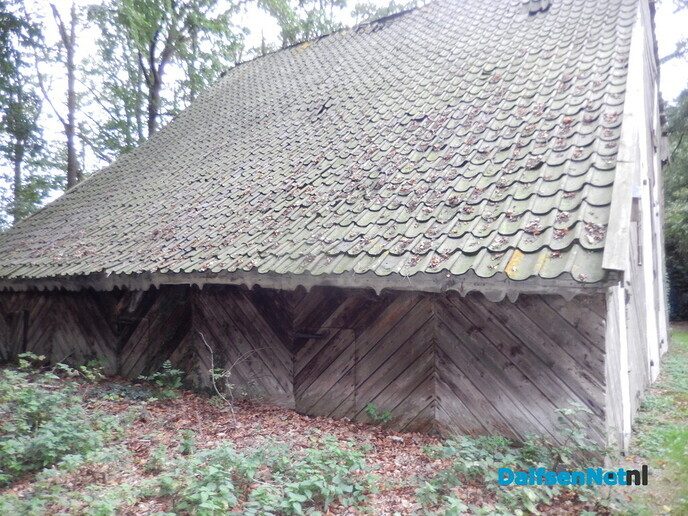 Het houten koetshuis bij Huize Vidal - Foto: Willy