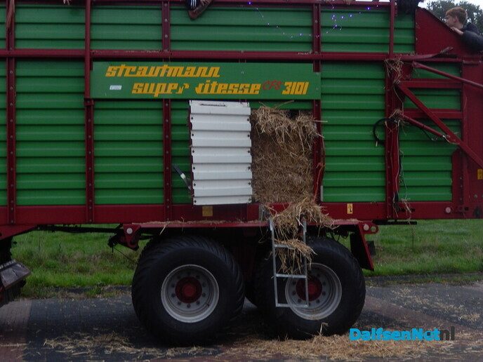 Geen strobreed in de weg - Foto: Willy