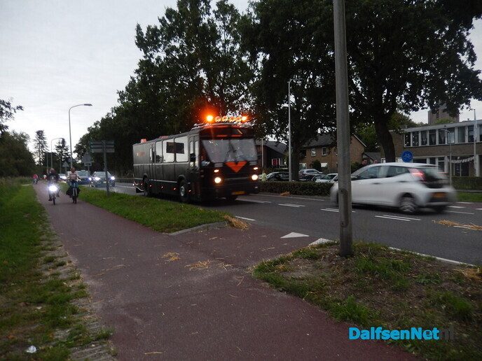 Geen strobreed in de weg - Foto: Willy