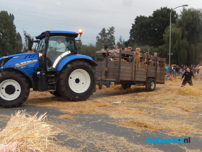 Geen strobreed in de weg - Foto: Willy
