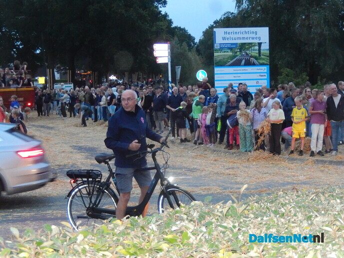 Geen strobreed in de weg - Foto: Willy