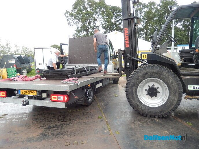 Opbouw Kachel FM vordert in hoog tempo - Foto: Willy