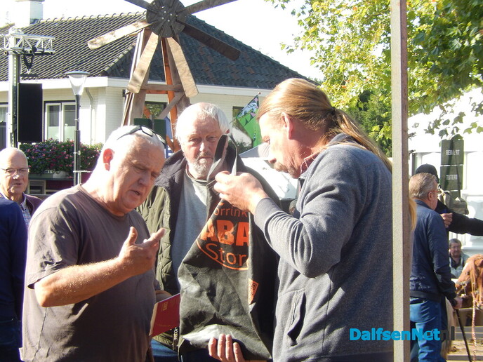 Pony- en paardenmarkt markt Heeten blijft leuk - Foto: Willy