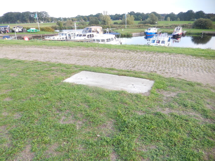 Waar is ons bankje gebleven? - Foto: Ingezonden foto