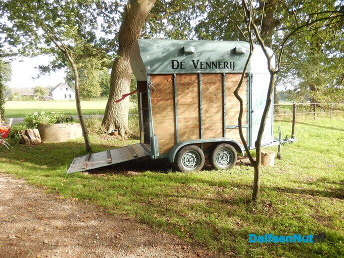 Even stoppen bij een kraampje langs de weg - Foto: Willy