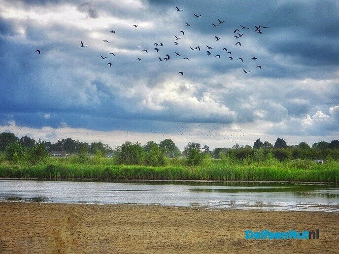 Prachtige avondlucht en idyllisch landschap in Nieuwleusen - Foto: Femmie Smink