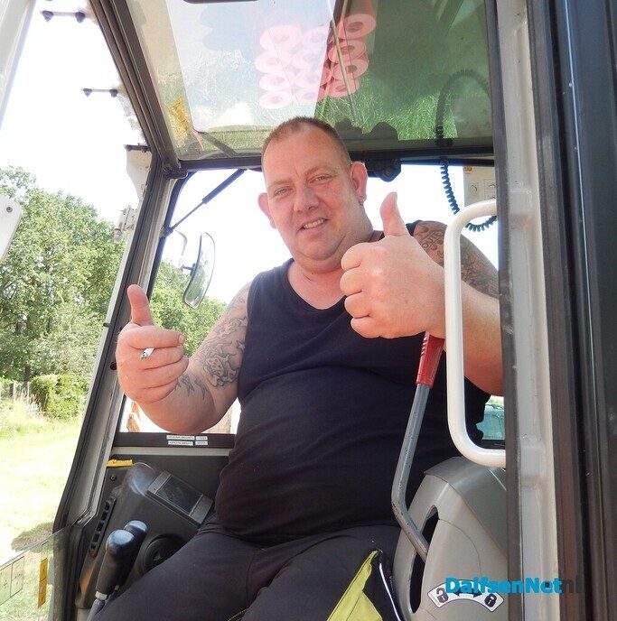 Van stroomkabel naar platte wagen: Timo’s droom komt uit - Foto: Willy