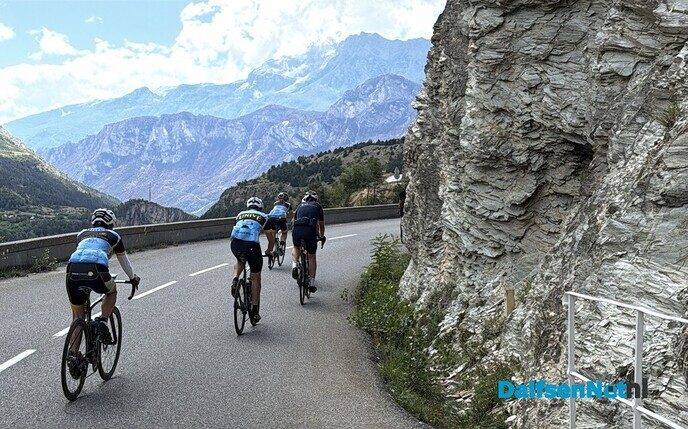 Tien leden Toerclub Dalfsen bedwingen de Franse Alpen - Foto: Ingezonden foto