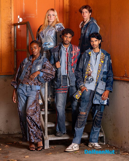 59 oude spijkerbroeken krijgen een nieuw leven op de catwalk - Foto: Ingezonden foto