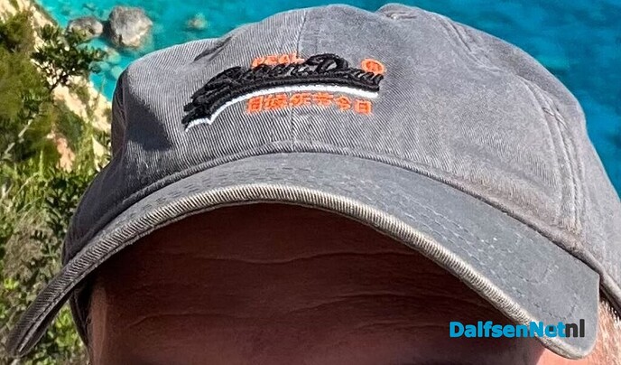 Wie heeft mijn Superdry-pet gevonden?