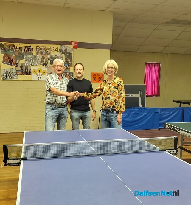 Tafeltennistafel naar MPU afdeling Isala - Foto: Ingezonden foto