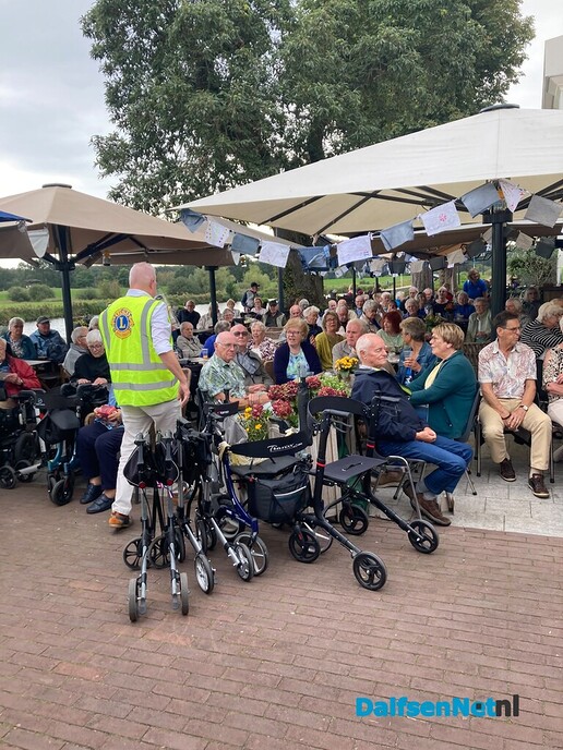Lionsclub bezorgt ouderen een gezellige middag - Foto: Ingezonden foto
