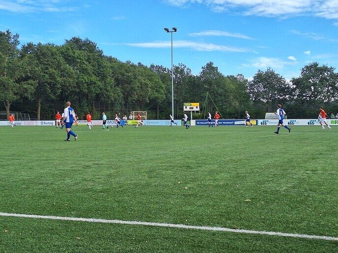 Nipte nederlaag tegen 4e klasser Broekland - Foto: Ingezonden foto