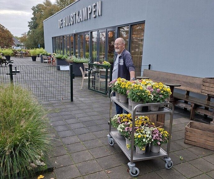 De Hulstkampen bedankt voor prachtige planten - Foto: Ingezonden foto