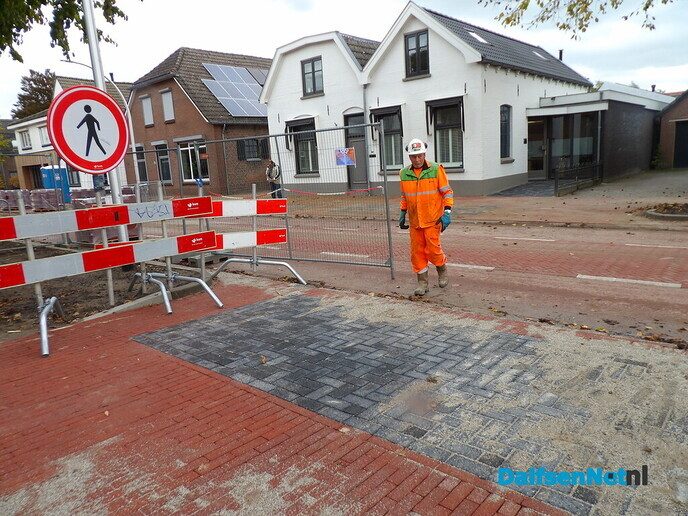 Werkzaamheden Dorpsstraat in Heino bijna klaar - Foto: Willy