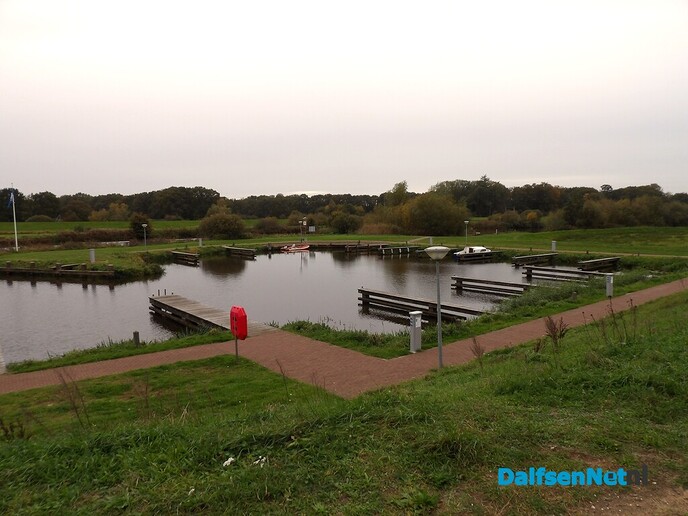 Dalfser haven komt langzaam in winterstemming - Foto: Willy