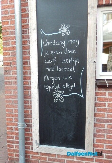 Nieuwe gevelspreuk - Foto: Willy