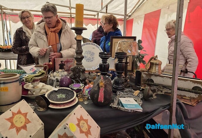 Genieten van de herfstmarkt bij BalkInn in Nieuwleusen - Foto: Femmie Smink