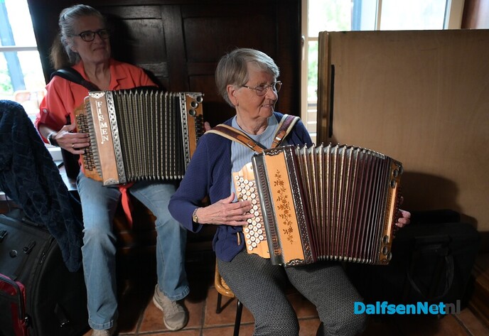 Aalt Westerman viert 70 jaar als muzikant bij ’t Witte Peerd - Foto: Johan Bokma