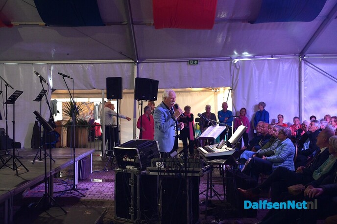 Aalt Westerman viert 70 jaar als muzikant bij ’t Witte Peerd - Foto: Johan Bokma