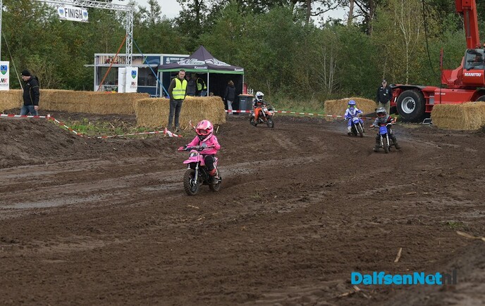 Maiscross Dalfsen: een sportieve strijd en een geweldig succes! - Foto: Johan Bokma