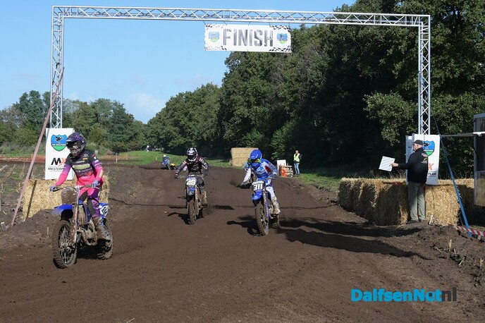 Maiscross Dalfsen: een sportieve strijd en een geweldig succes! - Foto: Johan Bokma