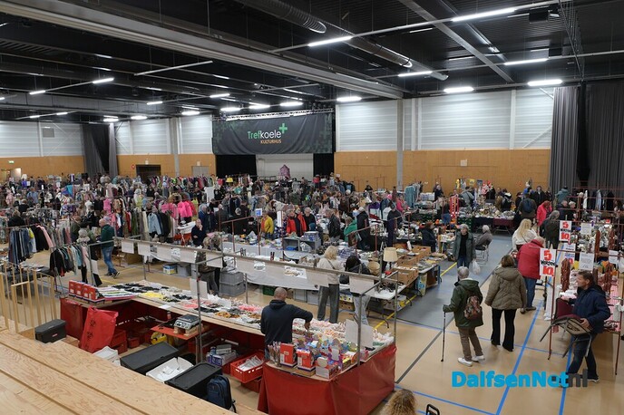 Eerste editie grote vlooienmarkt in Trefkoele+ nu al een succes - Foto: Johan Bokma
