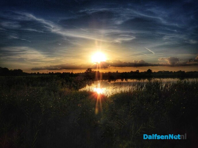 Femmie fotografeerde prachtige zonsondergang in Nieuwleusen - Foto: Femmie Smink