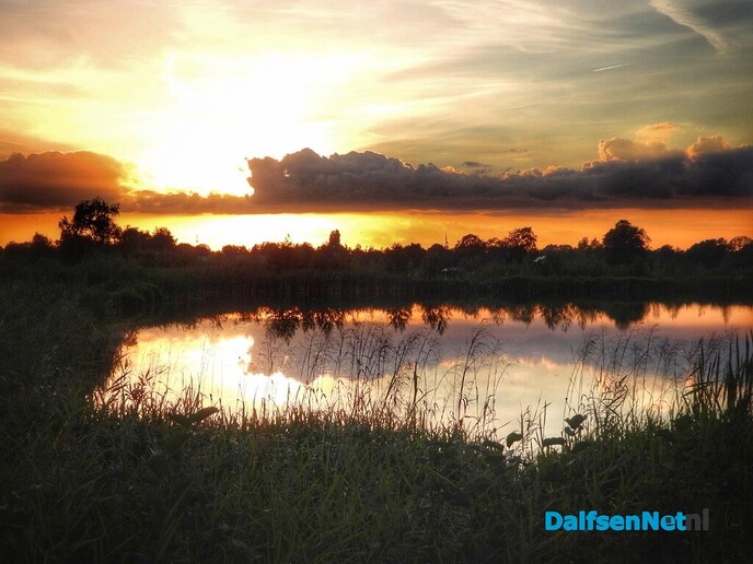 Femmie fotografeerde prachtige zonsondergang in Nieuwleusen - Foto: Femmie Smink
