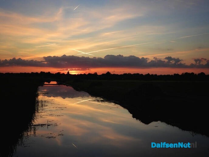 Femmie fotografeerde prachtige zonsondergang in Nieuwleusen - Foto: Femmie Smink