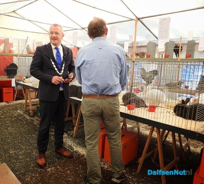 Feestelijke clubtentoonstelling bij jubilerende kleindiervereniging - Foto: Femmie Smink
