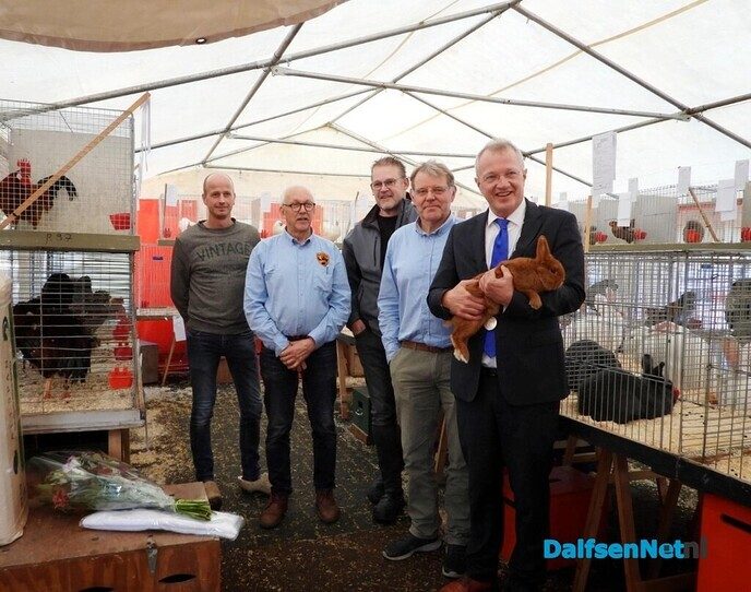 Feestelijke clubtentoonstelling bij jubilerende kleindiervereniging - Foto: Femmie Smink