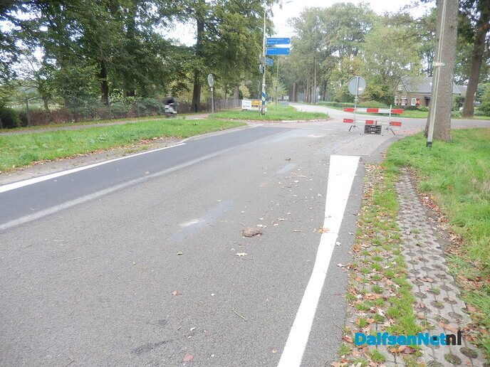 De laatste hand aan de Rechterensedijk - Foto: Willy