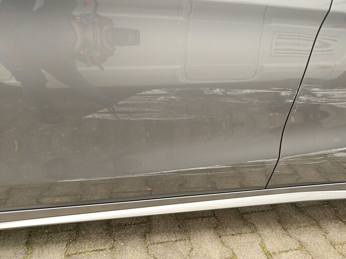 Schade aan auto: tevens oproep na doorrijding