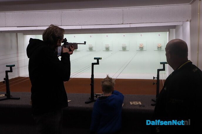 Veel belangstelling voor open dag schietsportvereniging Nieuwleusen - Foto: Tygo Bovendorp