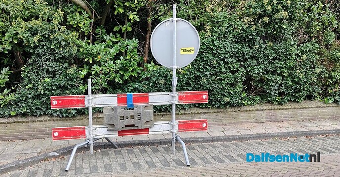 Kruising Wilhelminastraat – Brethouwerstraat; de laatste steen is gelegd - Foto: John Til