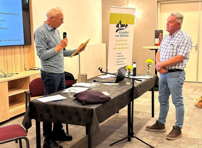 DalfsenNet ontvangt Vrienden van Dalfsenprijs - Foto: Geert Bistervels