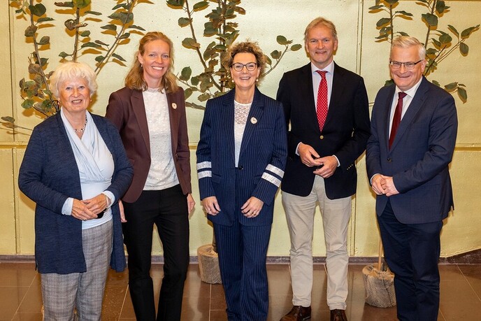 Drie verbinders tussen boer en burger