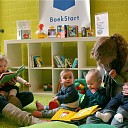 Vroeg beginnen met voorlezen loont Vroeg beginnen met voorlezen loont