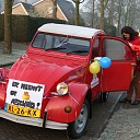 Juf Elly viert groots afscheid op de Carrousel Juf Elly viert groots afscheid op de Carrousel